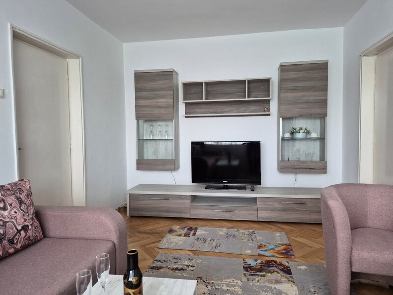Parcul Circului, Lacul Tei, apartament elegant